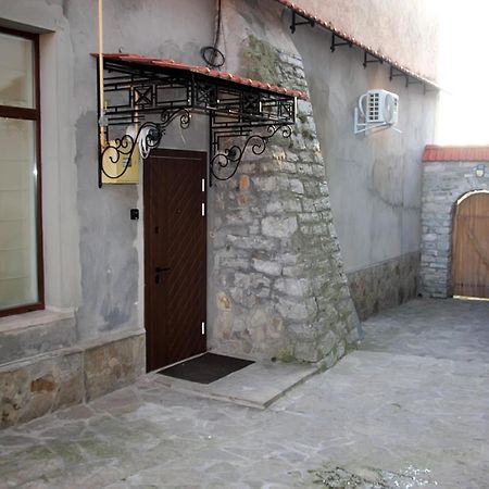 Historical Old City Apartament, Старе Місто , 2 Спальні, Балкон-Тераса, 85 Кв М Kamjanez-Podilskyj Exterior foto