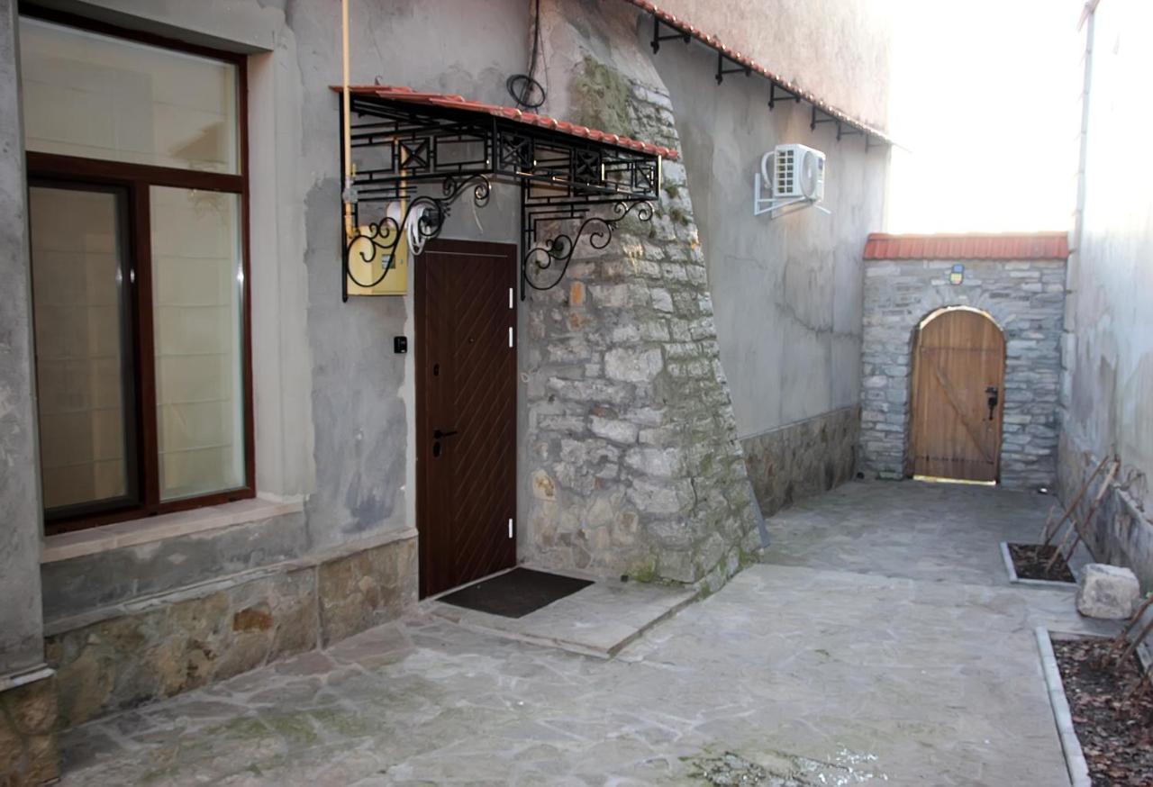 Historical Old City Apartament, Старе Місто , 2 Спальні, Балкон-Тераса, 85 Кв М Kamjanez-Podilskyj Exterior foto
